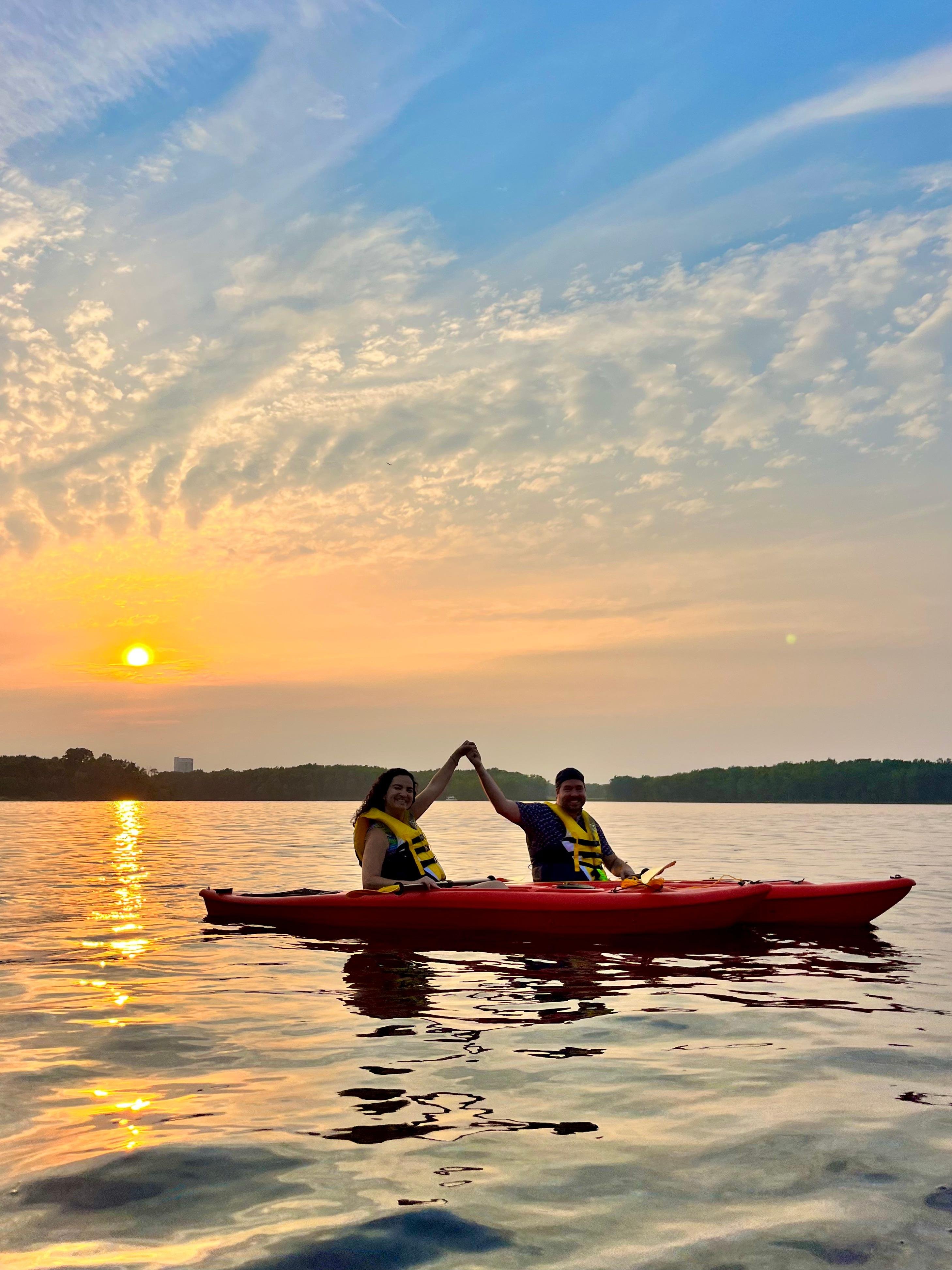 Ottawa River Kayak Tour: Downtown Paddle at Sunset or Daytime