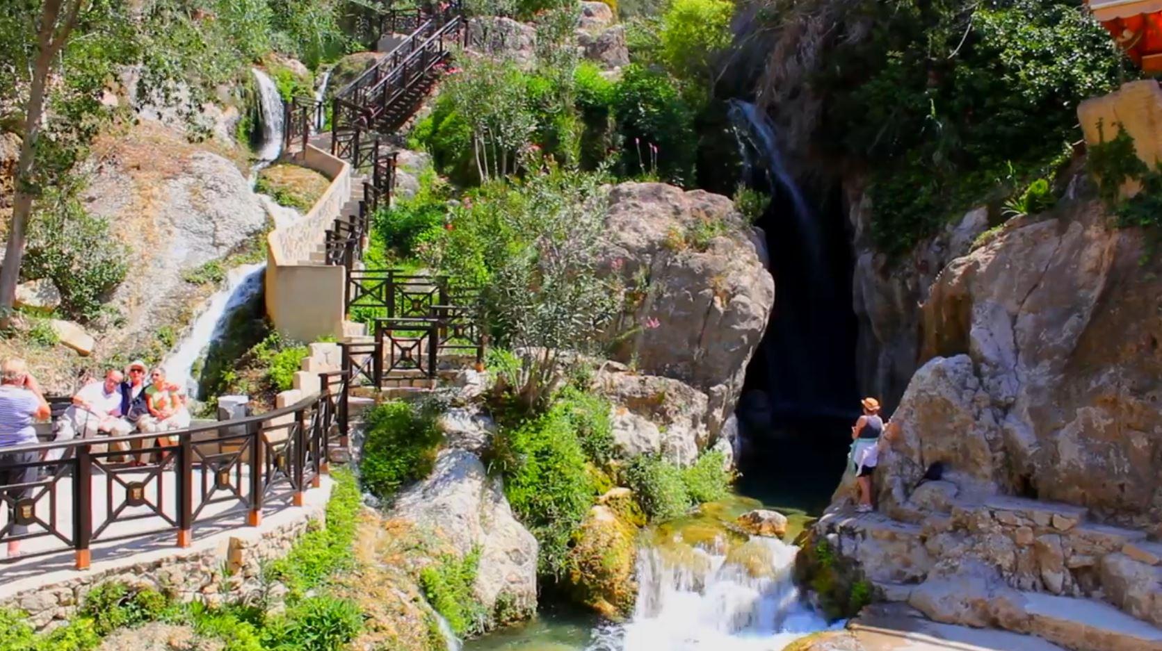 Valencia: Guadalest, Altea & Algar Waterfalls Day Trip