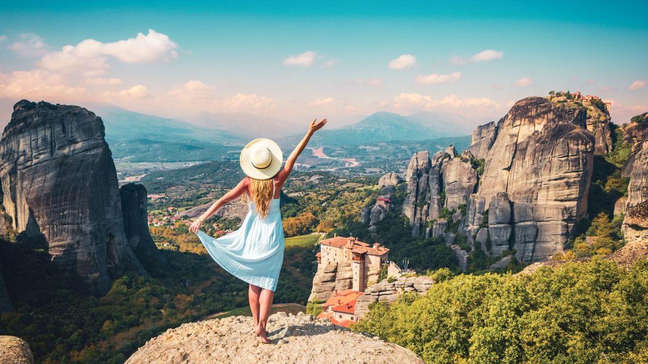 Athens to Meteora: Full-Day Trip with Monastery Visits, Caves & Coastal Stops