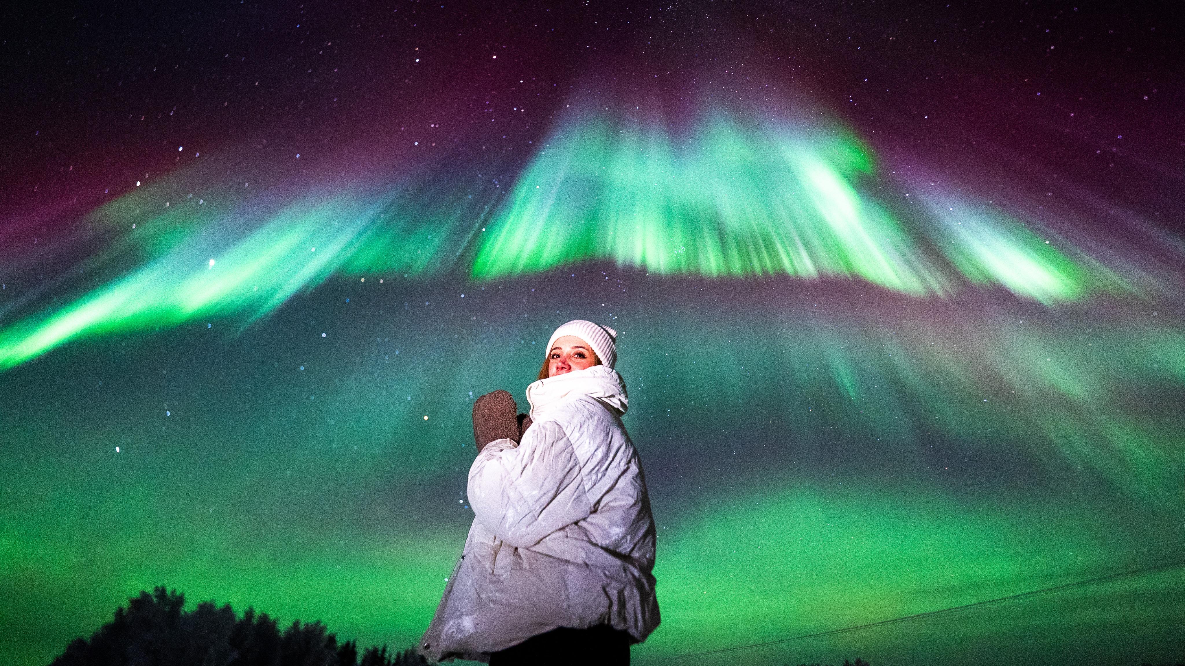 Northern Lights Hunt with Unlimited Range & Small Group