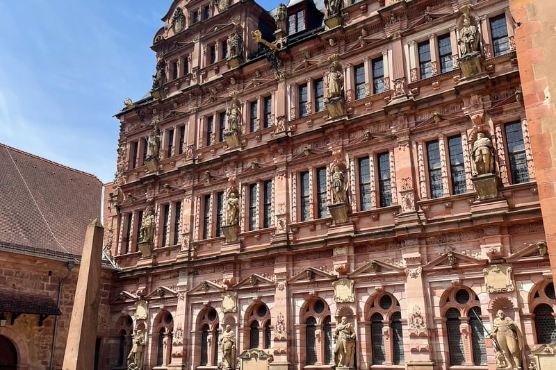 A Renaissance façade decorated with statues, in the castle courtyard