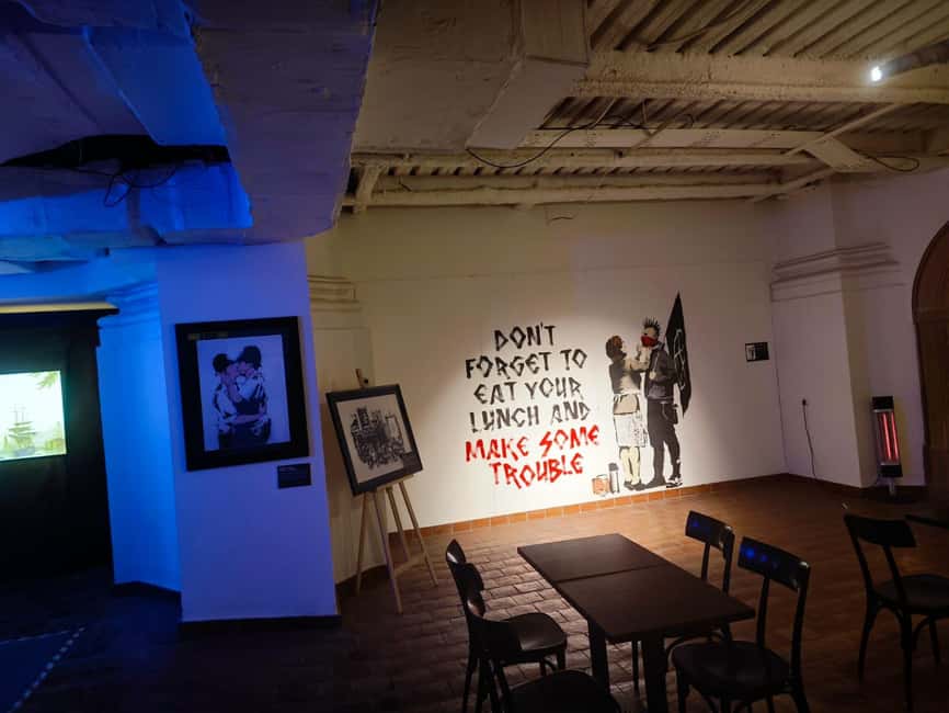 מיצב אינטראקטיבי בתערוכת בנקסי בפראג