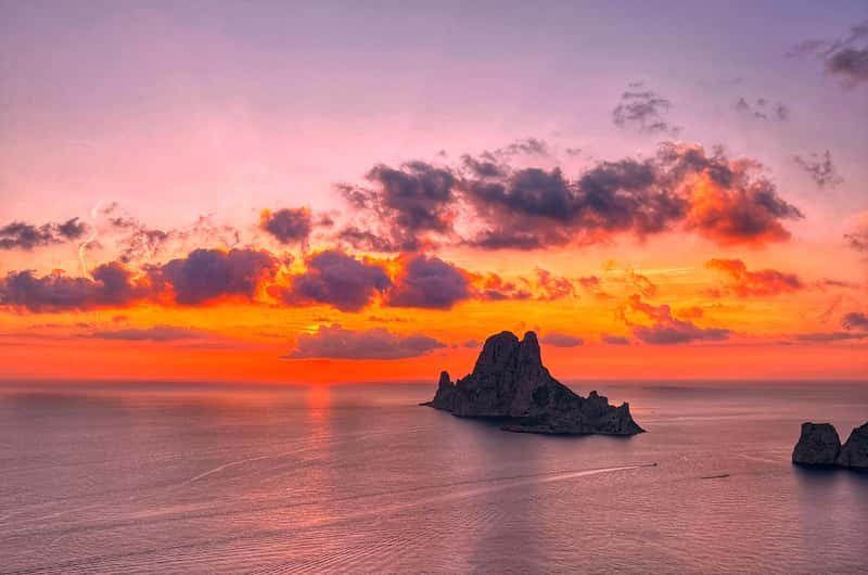 Es Vedrá, Sant Josep de sa Talaia - Book Tickets & Tours | GetYourGuide