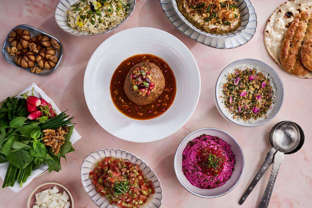 Cuisine persane servie chez Ariana's Persian Kitchen