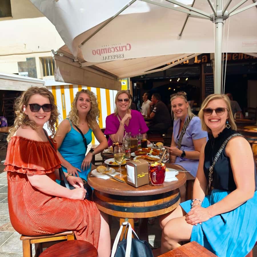 Marbella Old Town: Authentic Tapas Food Tour