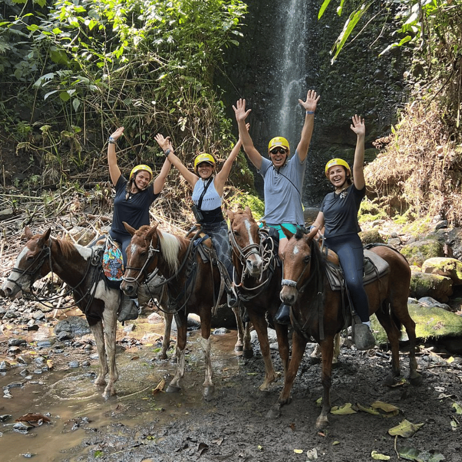 La Fortuna Waterfall Horseback Ride