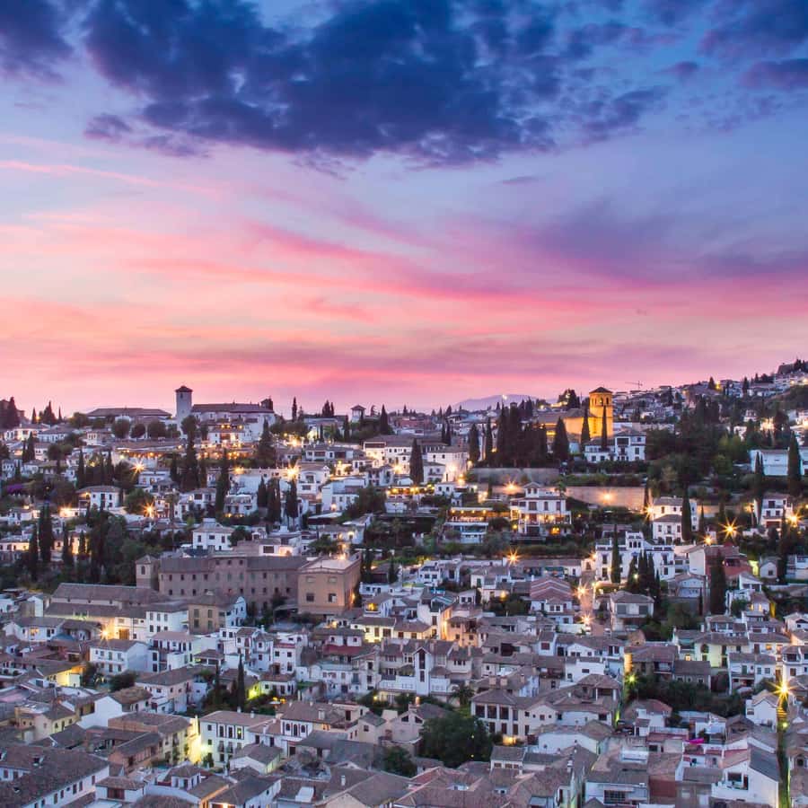 https://cdn.getyourguide.com/image/format%3Dauto%2Cfit%3Dcrop%2Cgravity%3Dcenter%2Cquality%3D60%2Cwidth%3D450%2Cheight%3D450%2Cdpr%3D2/tour_img/5af428f7657a5.jpeg