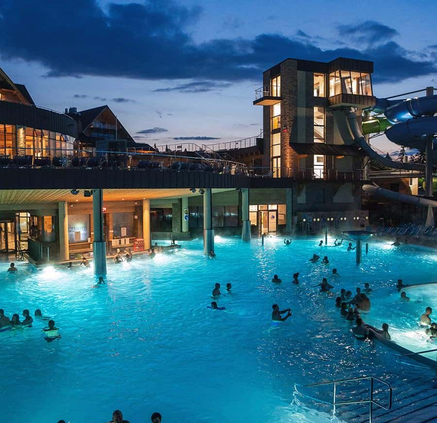 Sauna i naturyzm – idealne połączenie (czyli nago i z przyjemnością) 15 https://cdn.getyourguide.com/image/format%3Dauto%2Cfit%3Dcrop%2Cgravity%3Dcenter%2Cquality%3D60%2Cwidth%3D450%2Cheight%3D450%2Cdpr%3D2/tour_img/75beb467f83fff560eda95f58d9264ba581e7b5e3c3537ba6e69e93f0f08f2cb.jpg