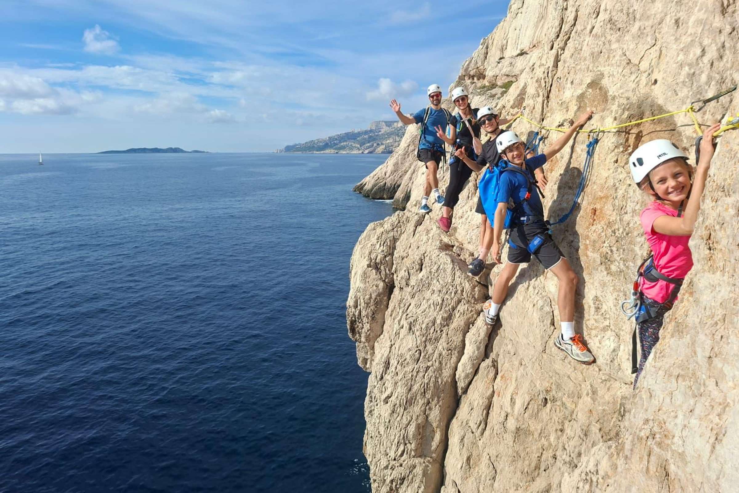 Marseille : Via Cordata des Calanques – Sormiou face à la mer