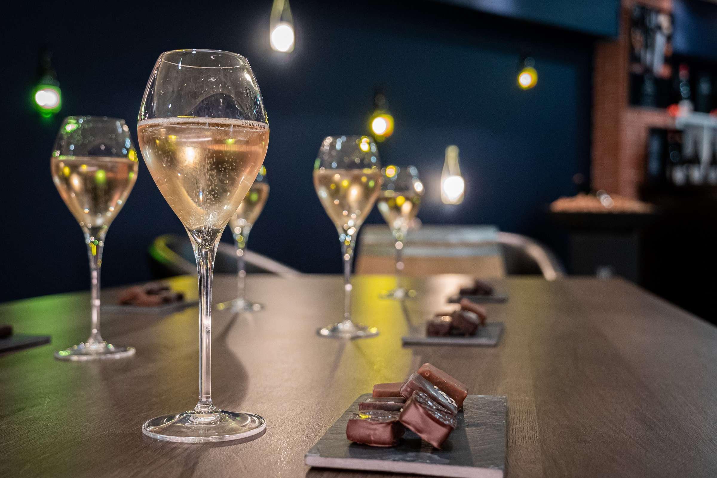 Excursion en Champagne avec 3 champagnes et 3 chocolats