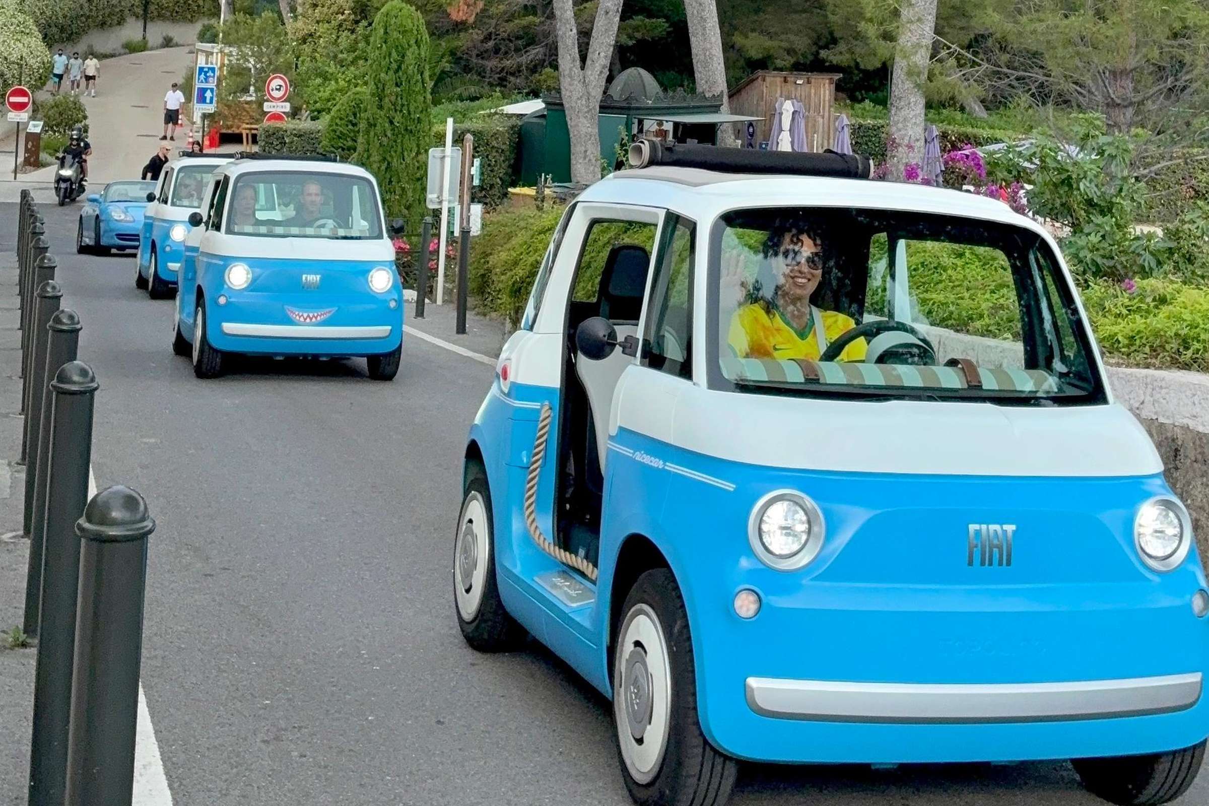 Nice: voiture électrique en autonomie avec guide et vues panoramiques