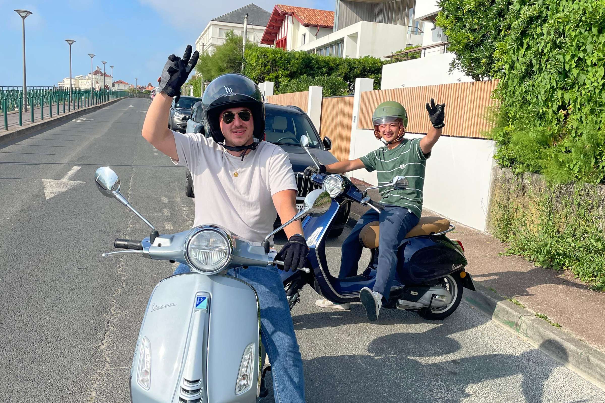 Biarritz : Location de scooter Vespa pour la journée