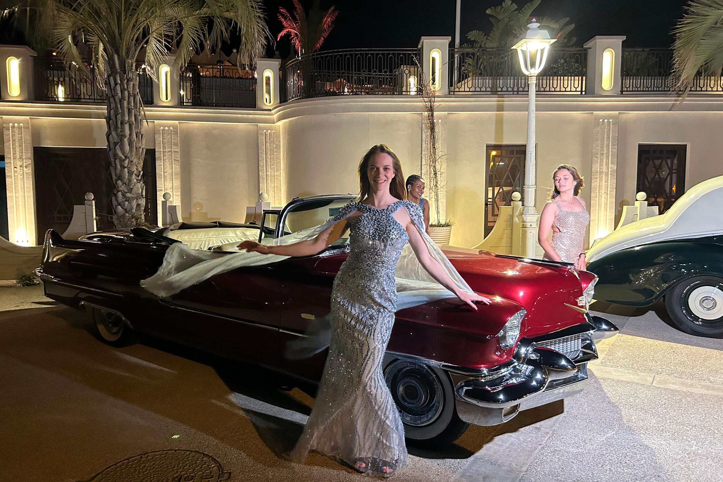 Cannes : Visitez Cannes & Antibes au moyen d'une Cadillac Cabriolet 1956