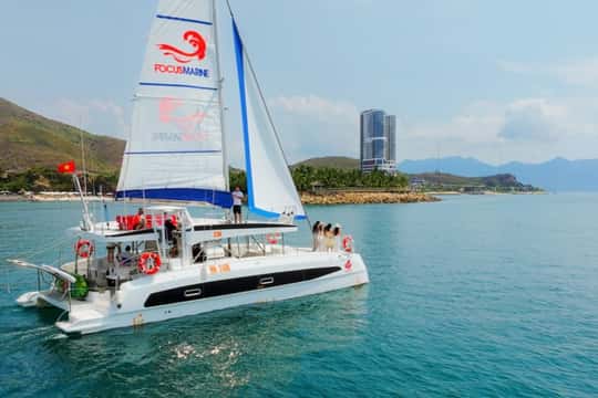 VIP Yacht Tour with BBQ and Water Activities