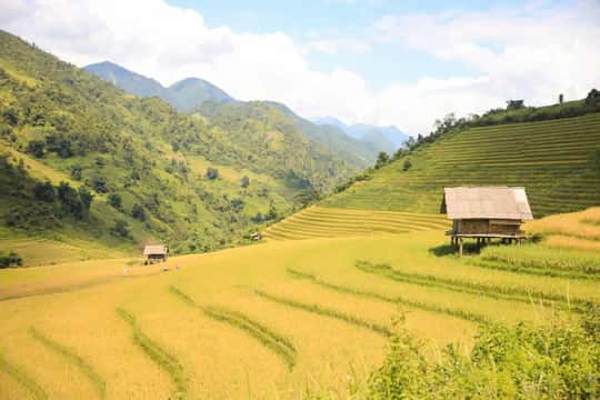 SAPA 1 DAY BY CAR: Visit The Most Remote Villages of SaPa