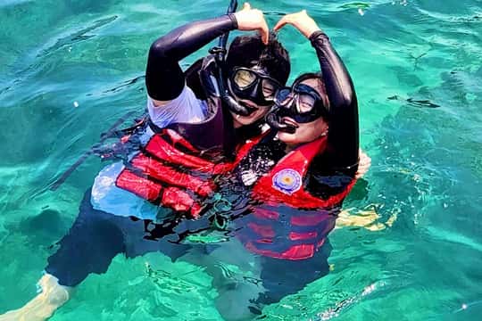 Da Nang/Hoi An: Cham Island Speedboat Tour with Snorkeling