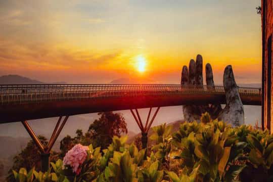 CHAN MAY PORT TO GOLDEN BRIDGE – BA NA HILL BY PRIVATE CAR