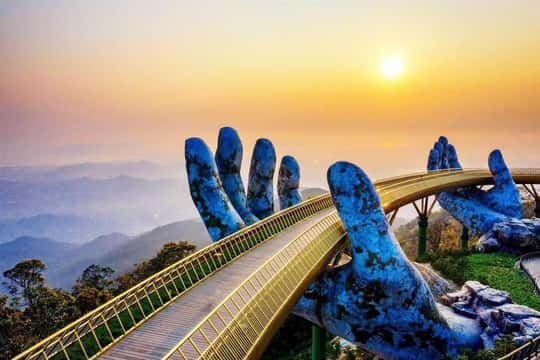 Featured tour with 160 reviews: Hoi An/Da Nang: Golden Bridge, Lady Buddha, & Marble Mountain Trip