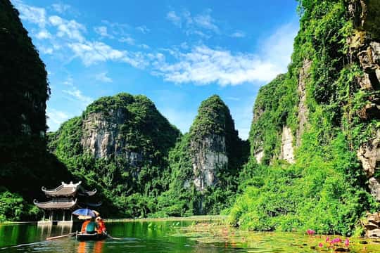 Duration range for Trang An from Hanoi from 2 hours to 14 hours 30 minutes Duration range for Trang An from Hanoi from 2 hours to 14 hours 30 minutes