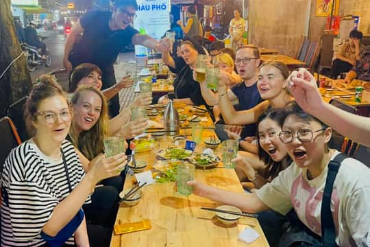 Ho Chi Minh: Local Food Tour by Scooter with Vegan Option