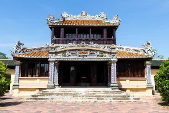 Hue Customizable Tour with Imperial Citadel & Transfer Service