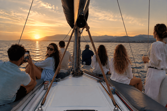 Puerto Banus Private Luxury Yacht Charter T975629 — photo 9