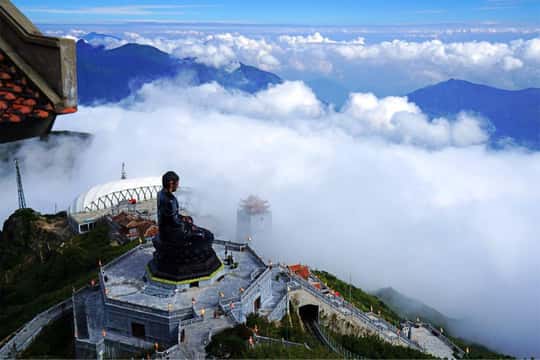 Featured tour with 17 reviews: 3-Day Sapa Tour with Cat Cat, Ta Van & Fansipan