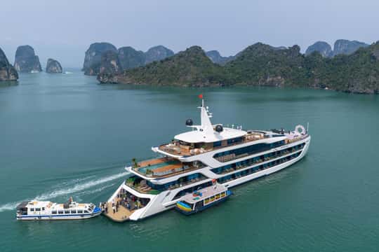 Luxury Tour: 2-Day Lan Ha Luxury Cruise: Balcony, Kayaking & Infinity Pool