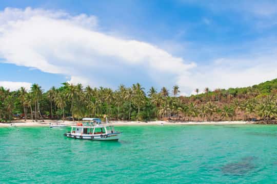 PHU QUOC TRIP 2: 2 ISLANDS BY BOAT
