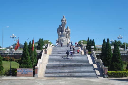 Private DMZ Tour – Explore Vietnam War Sites