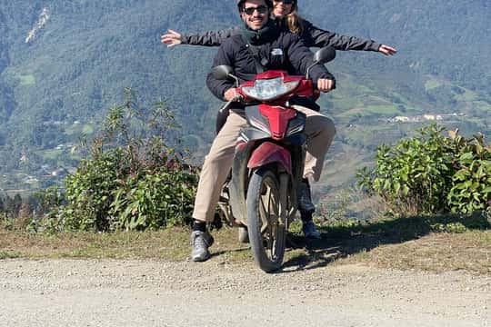 Sapa Loop: Half-Day Motorbike Tour with Villages & Rice Field