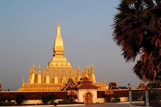 Private Full-Day Tour with Buddha Park and Lunch