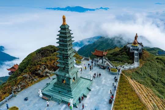 2-Day Sapa, Fansipan, and Muong Hoa Valley Tour