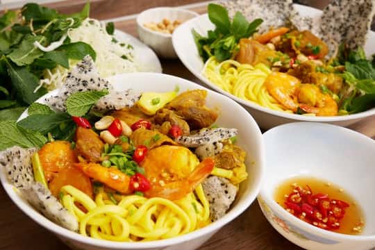 Quick Escape: Da Nang Street Food Walking Tour