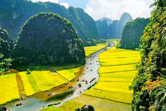 Premium highlight tour: Hanoi/Ninh Binh: Trang An/Tam Coc, Mua Cave, Hoa Lu Day Tour