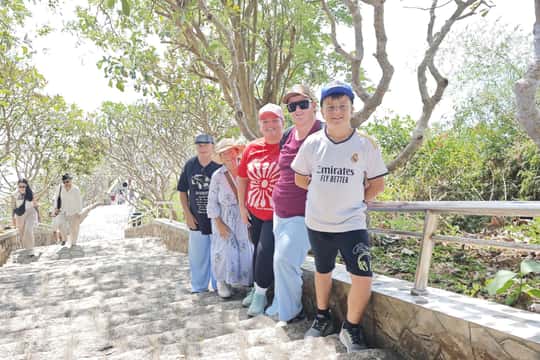 Featured tour with 1 reviews: Half-Day Tour with Coast, History, and Culture