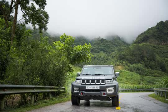 Luxury Tour: Ha Giang Loop: 3-Day Private Tour by Modern Open-Air Jeep