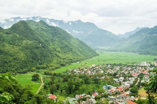 From Hanoi/Mai Chau: Full-Day Mai Chau Group or Private Tour