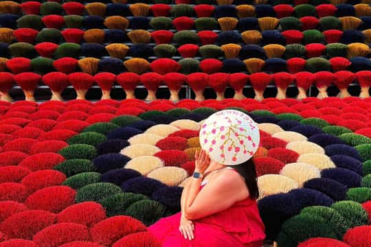 Incense Village, Hat, and Lacquer Artisanal Tour