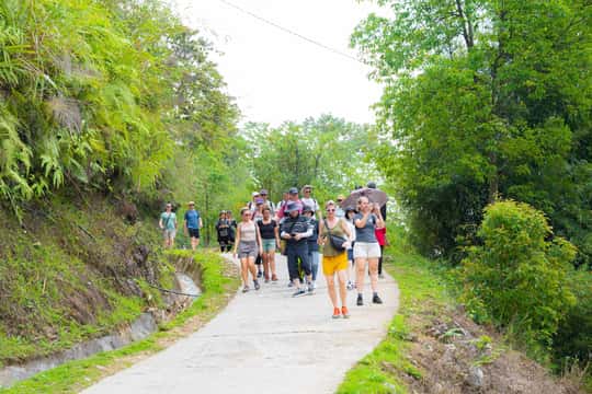 Sapa: Full-Day Trekking Tour with Villages & Lunch