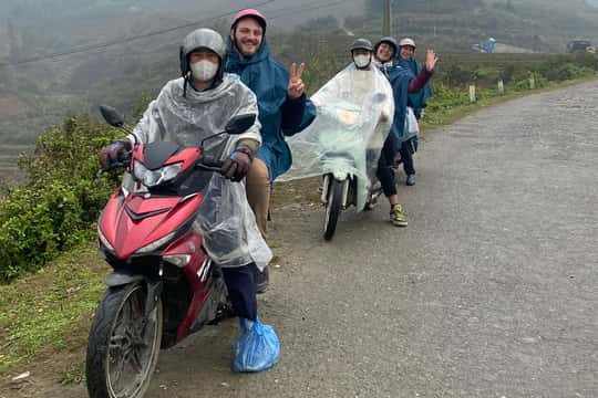 Sapa: Explore Sa Pa in one Day with local motorcycle Guide