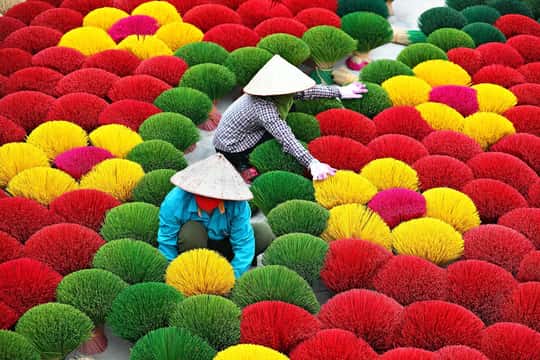 Ninh Binh from Hanoi via Incense Village: Small Group of 9