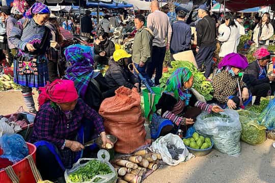 Sapa Market Tours