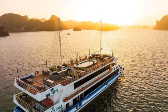 Cheap Lan Ha Tour from Ha Long starting at 56 USD