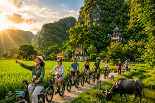 Ninh Binh Bike Tour: Silk Village, Rural Life, Valley Escape