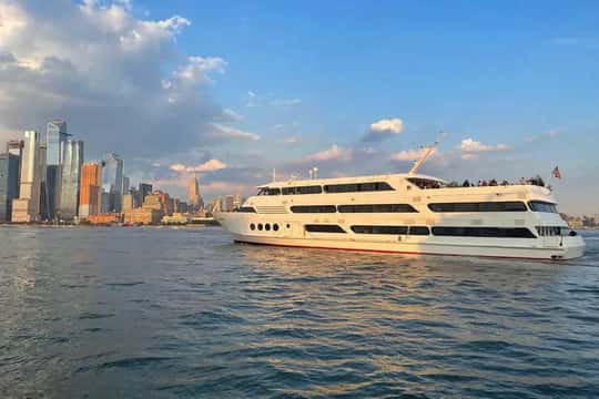 Nyc Private Champagne Sail To The Statue Of Liberty T383097 — photo 9