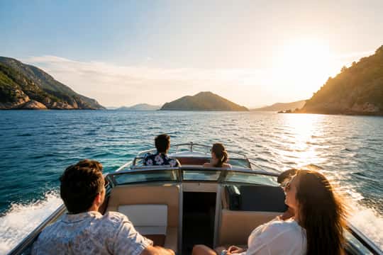 Featured tour with 6 reviews: 3-Island Speedboat Tour with Snorkeling & Lunch