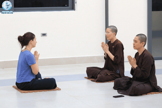 3-day Buddhist Meditation & Monastic life
