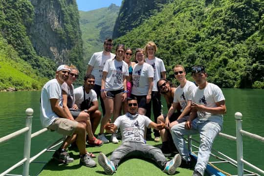 2 or 3-Day Ha Giang Loop Motorbike Tour with Easy Rider