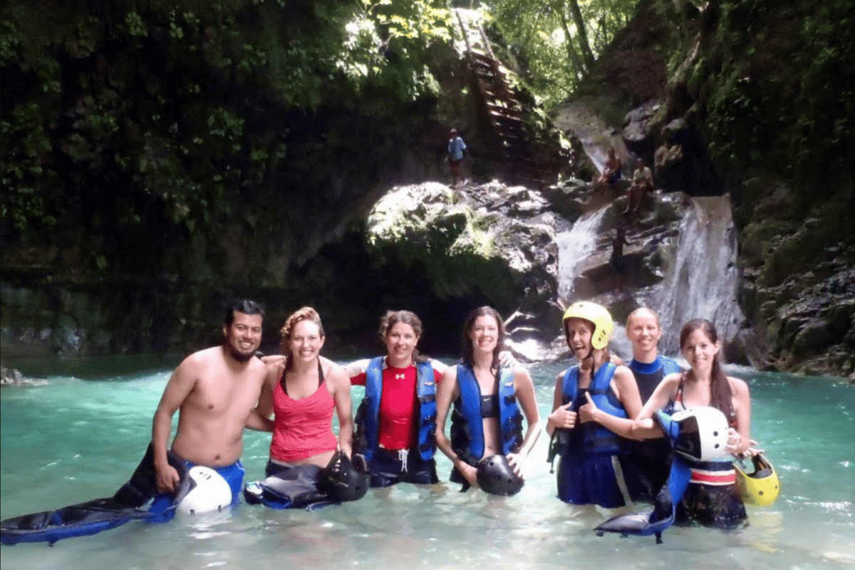 Tour delle 27 Cascate con Ingresso e Pranzo